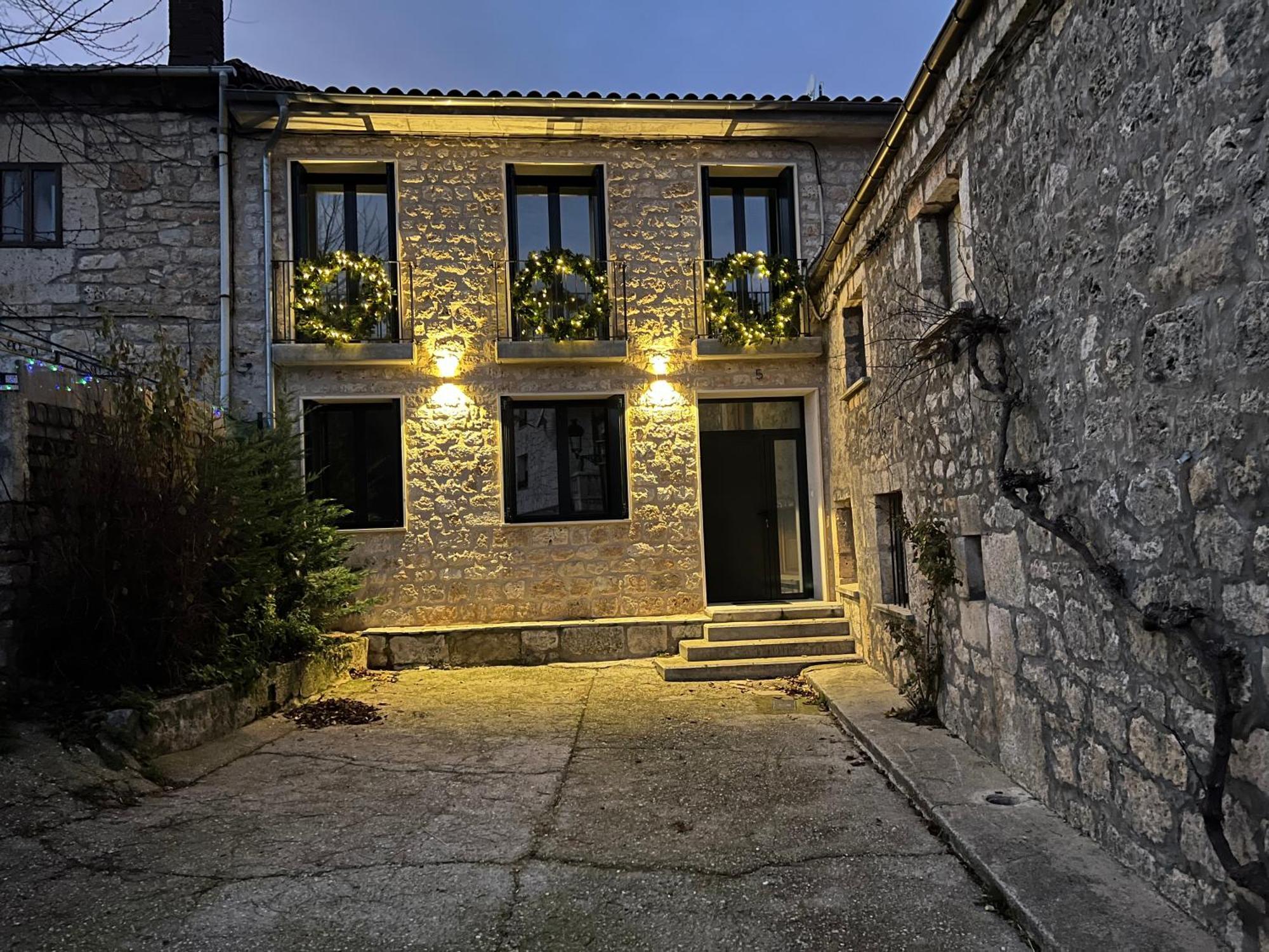El Pecu Casa Rural Starfamiliar Bustillo Del Paramo Exteriör bild